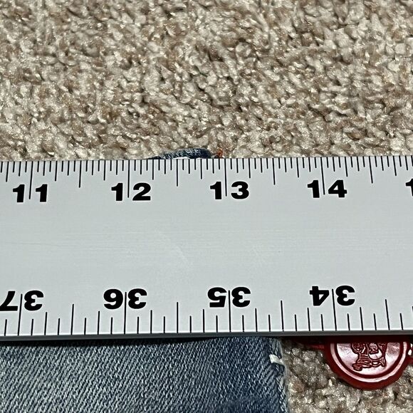 True Religion Bobby Super T Denim Shorts Cut Off Raw Hem Women’s Size 12 - NWT - Picture 10 of 12